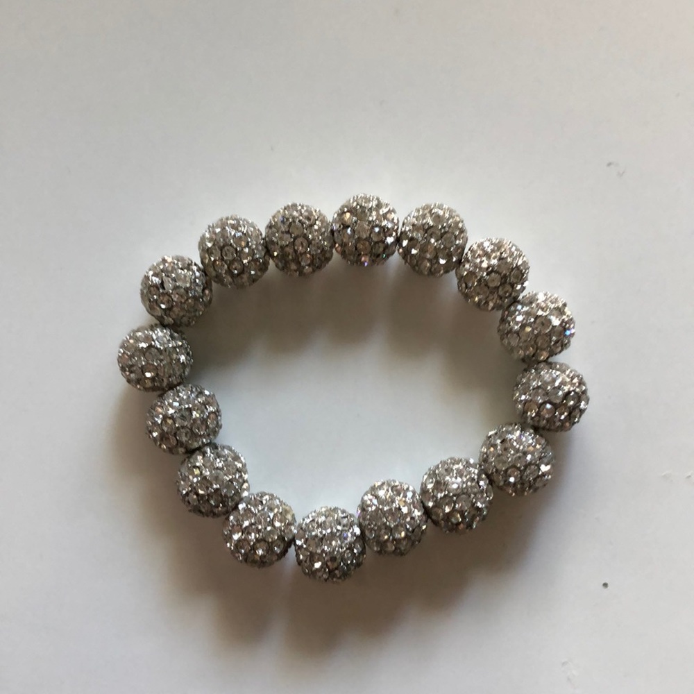 Silver diamond-like beaded bracelet